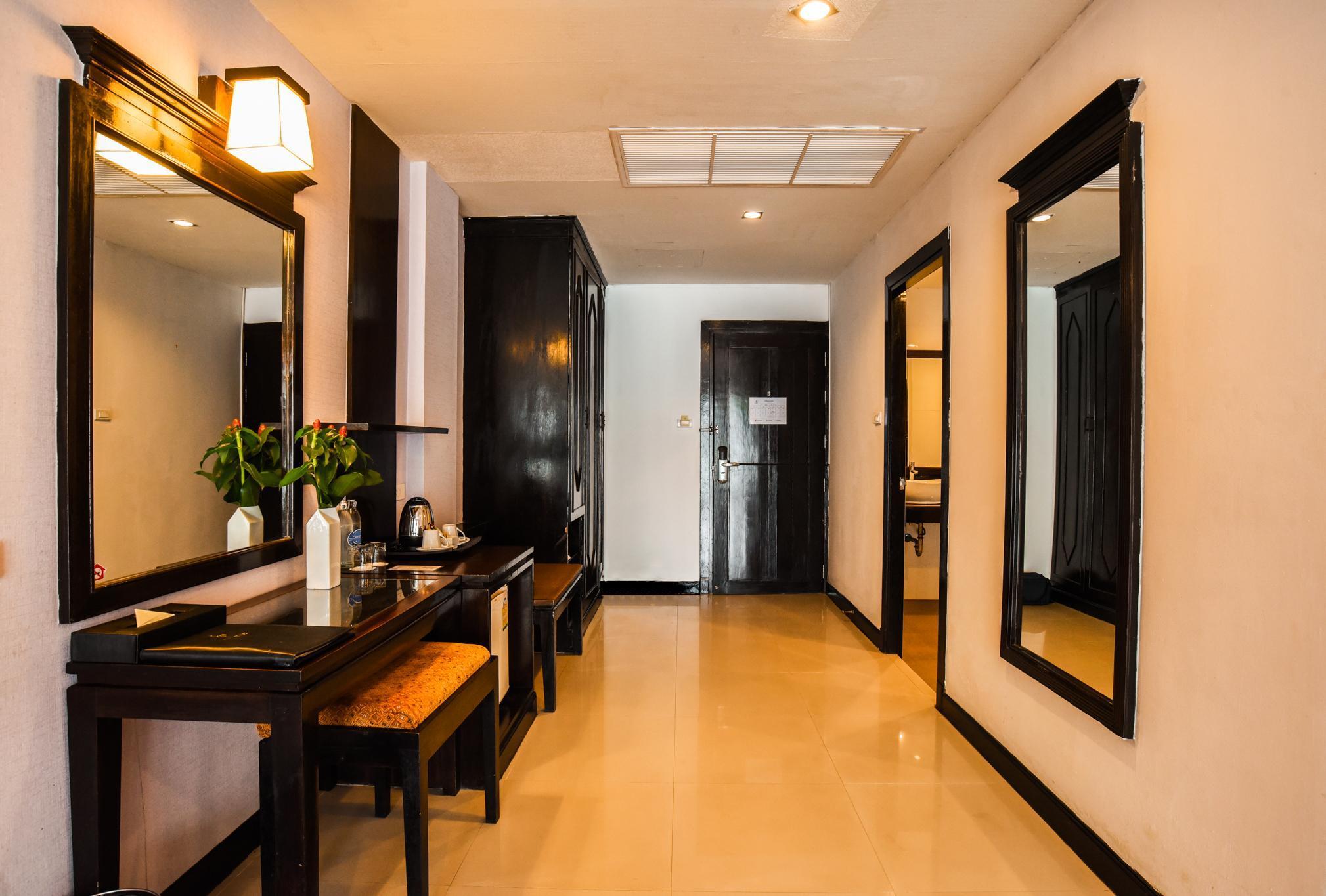 Ramada By Wyndham Aonang Krabi Hotel Exterior photo